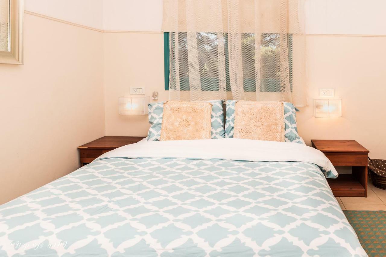 אחוזה במטולה Hotel Buitenkant foto